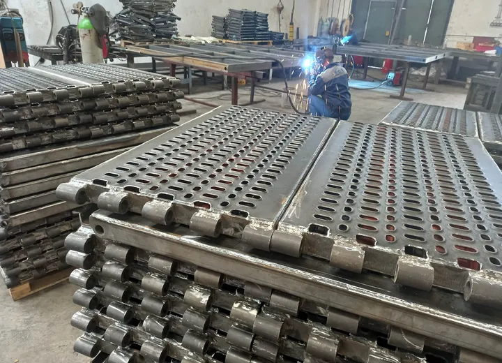 Steel structures in production