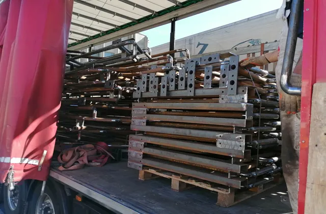 Stainless steel railings and handrails