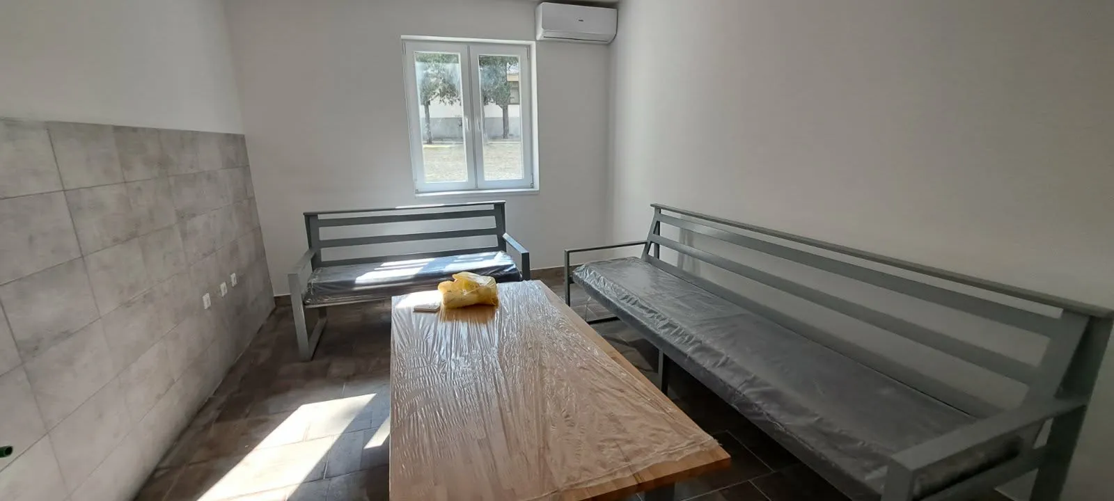 Metalni namještaj po mjeri